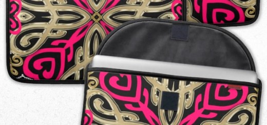Hot Pink+Gold Tribal Love Laptop Sleeve for MacBook Pro